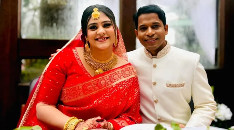 দীপ্তি চৌধুরীর বিয়ের ছবি — পাত্র ঢাবির অধ্যাপক মুশতাক