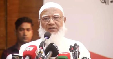 জামায়াত আমির শফিকুর রহমান কাকরাইলে সেমিনারে বক্তব্য দিচ্ছেন
